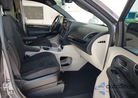 2019 Dodge Grand Caravan Sxt z USA, uszkodzony, nr VIN 2C4RDGCG8KR793358